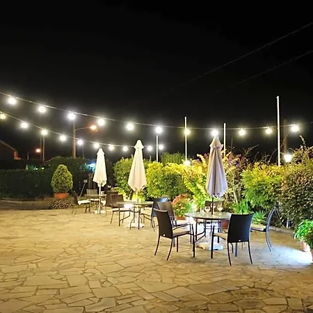 Covelo Hotel